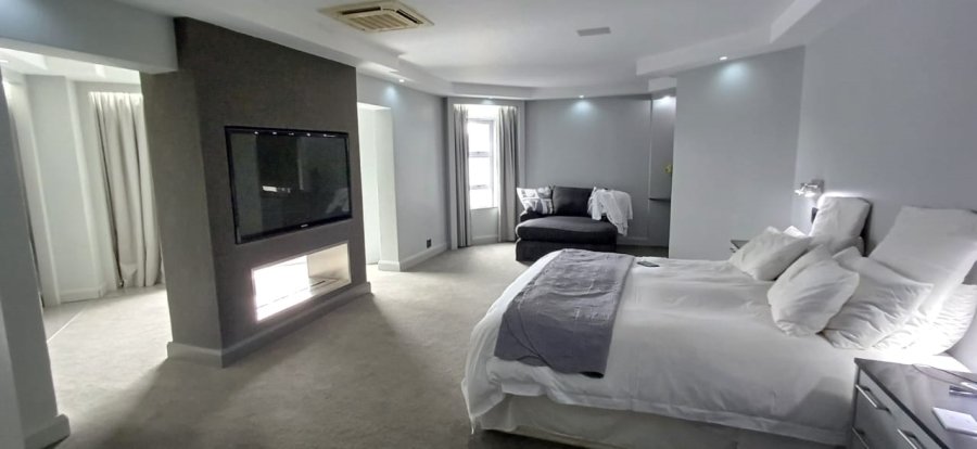 5 Bedroom Property for Sale in Nahoon Valley Park Eastern Cape